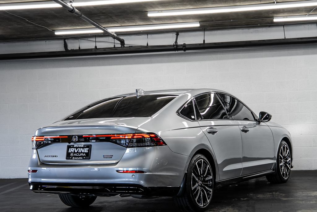 Used 2024 Honda Accord Touring image 5