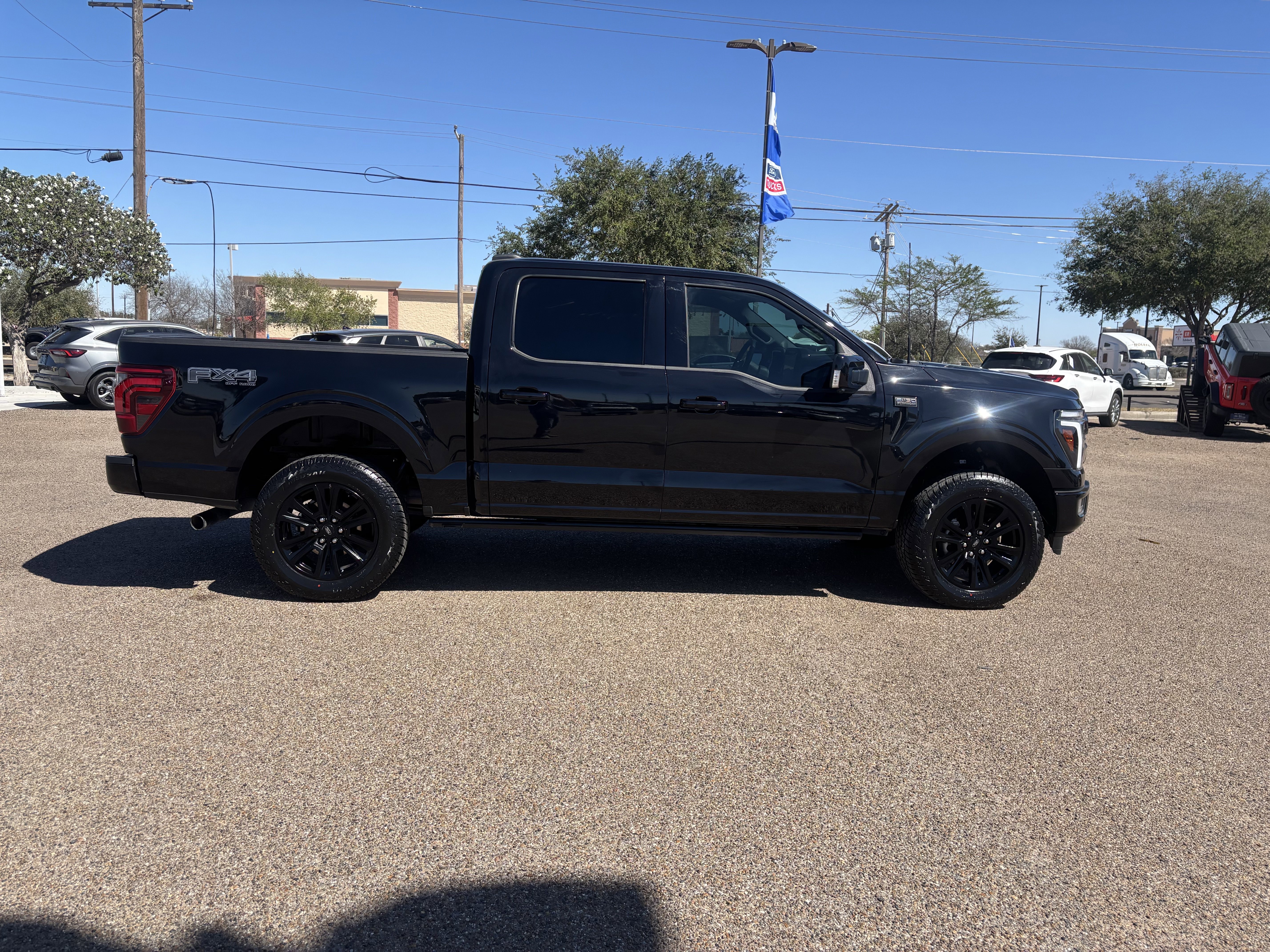 Certified 2024 Ford F150 Platinum w/ FX4 Off-Road Package AWD/4WD image 4