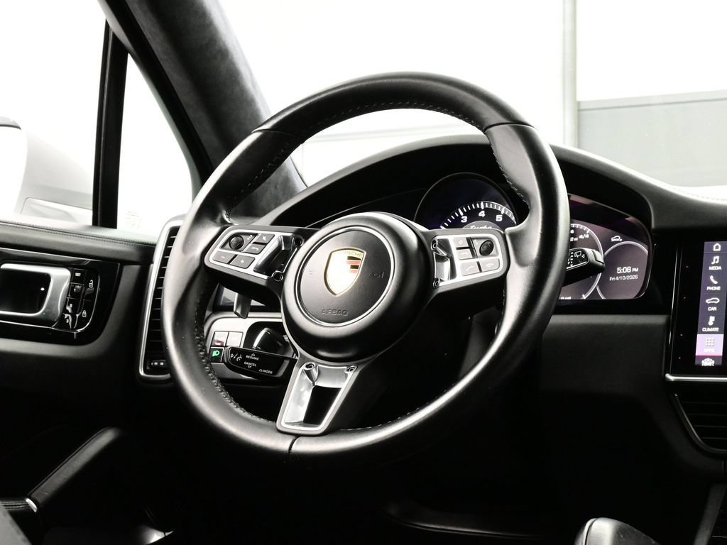 Certified 2021 Porsche Cayenne Turbo AWD/4WD image 21