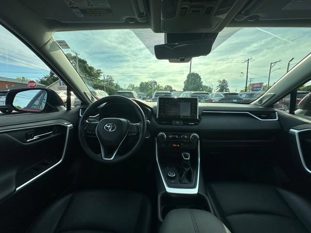 Used 2021 Toyota RAV4 Limited w/ Limited Grade Weather Package AWD/4WD image 20