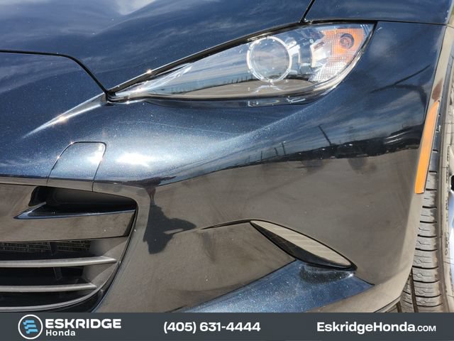 Used 2021 MAZDA MX-5 Miata RF Grand Touring RWD image 10