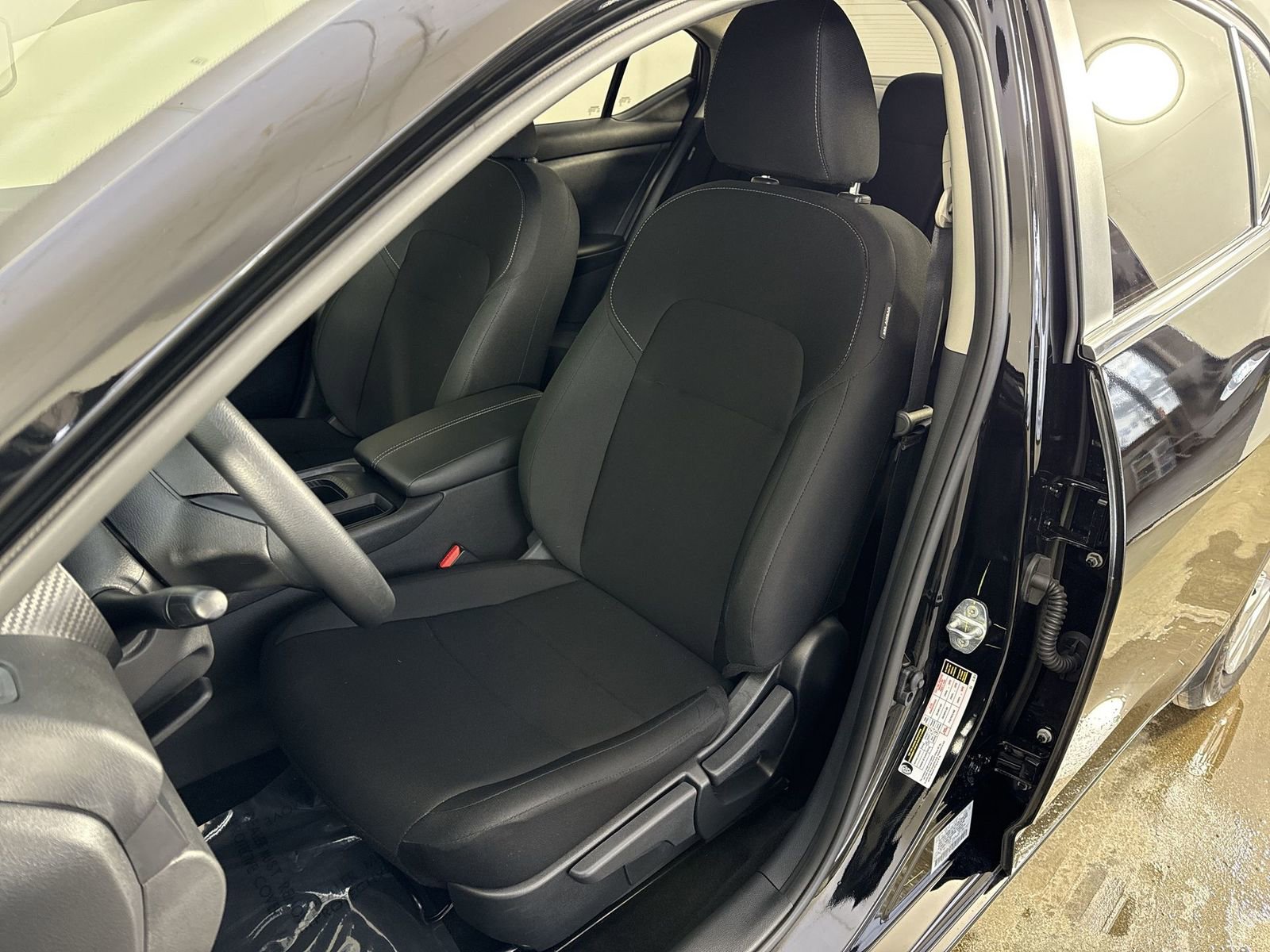 Certified 2025 Nissan Sentra S image 19