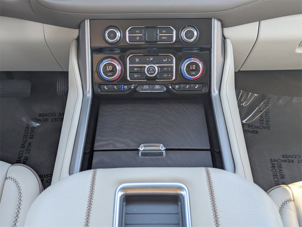 Used 2023 GMC Yukon Denali image 10