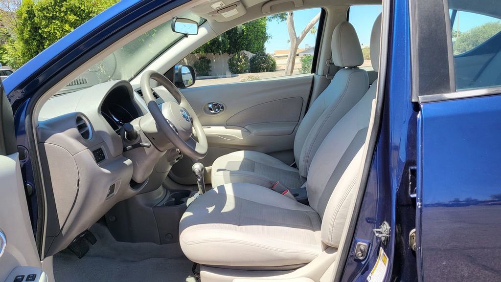 Used 2014 Nissan Versa SV w/ Convenience Package FWD image 24
