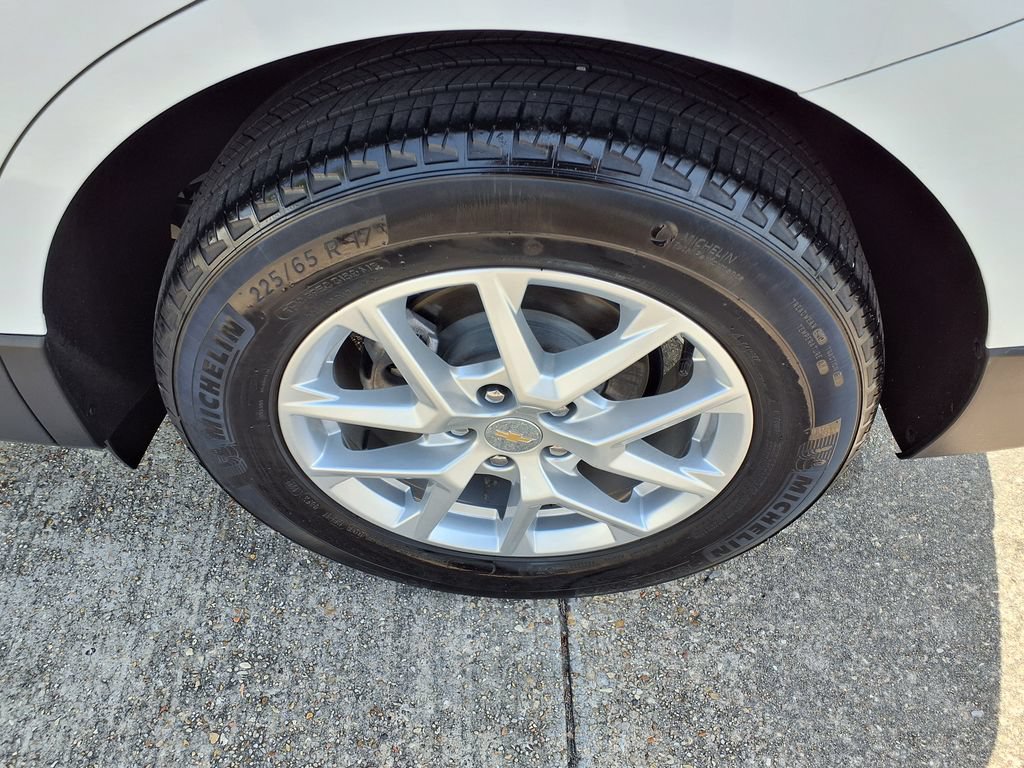 Used 2023 Chevrolet Equinox LT FWD image 12