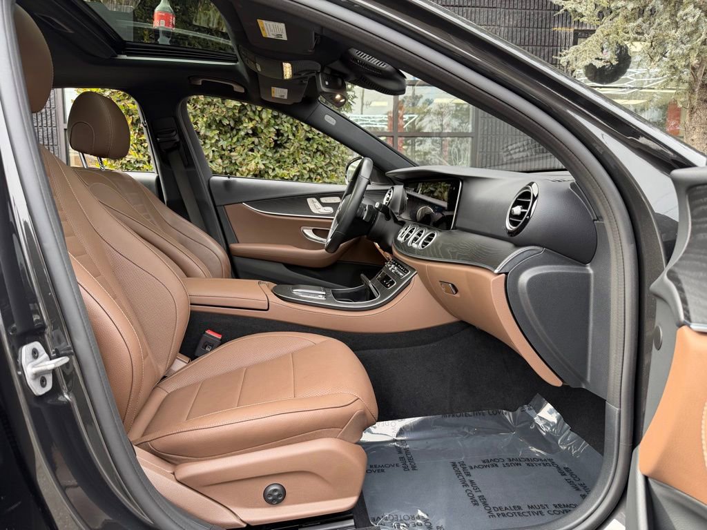 Used 2023 Mercedes-Benz E 450 4MATIC Sedan image 33