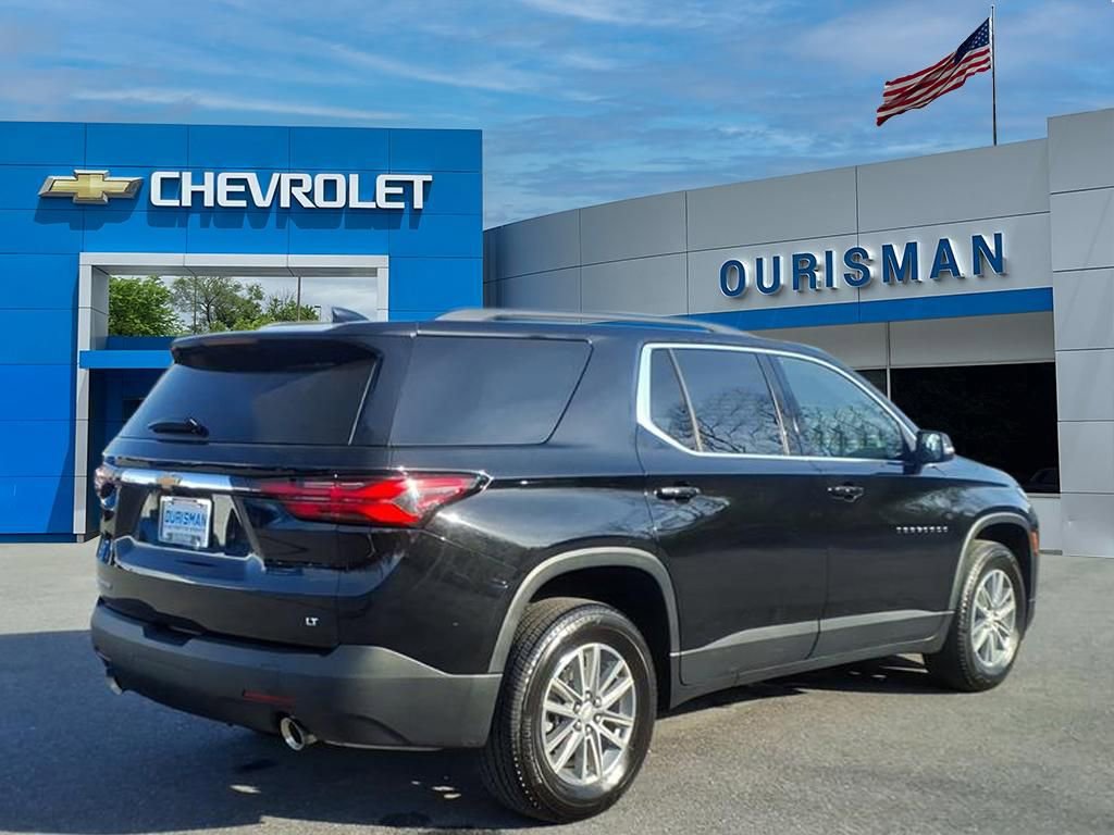 Used 2023 Chevrolet Traverse LT image 3