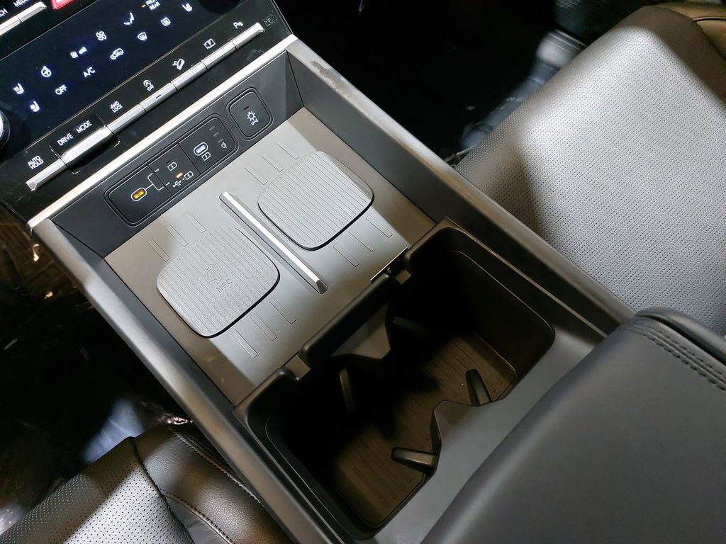 Used 2024 Hyundai Santa Fe Limited image 26