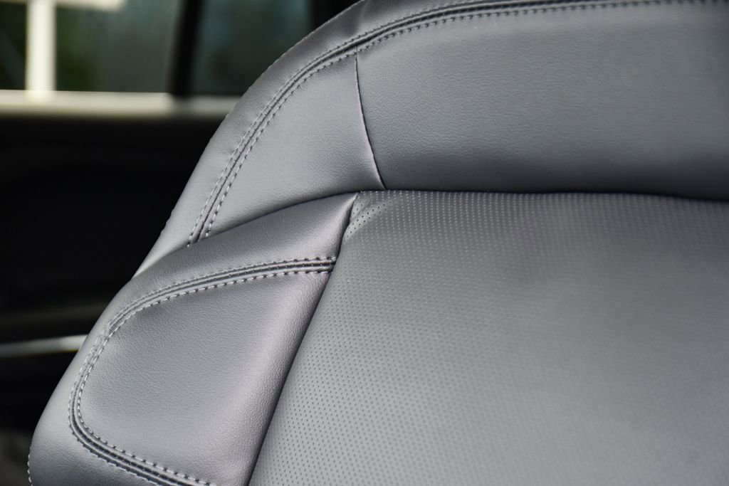 New 2026 Lincoln Navigator Premiere AWD/4WD image 14