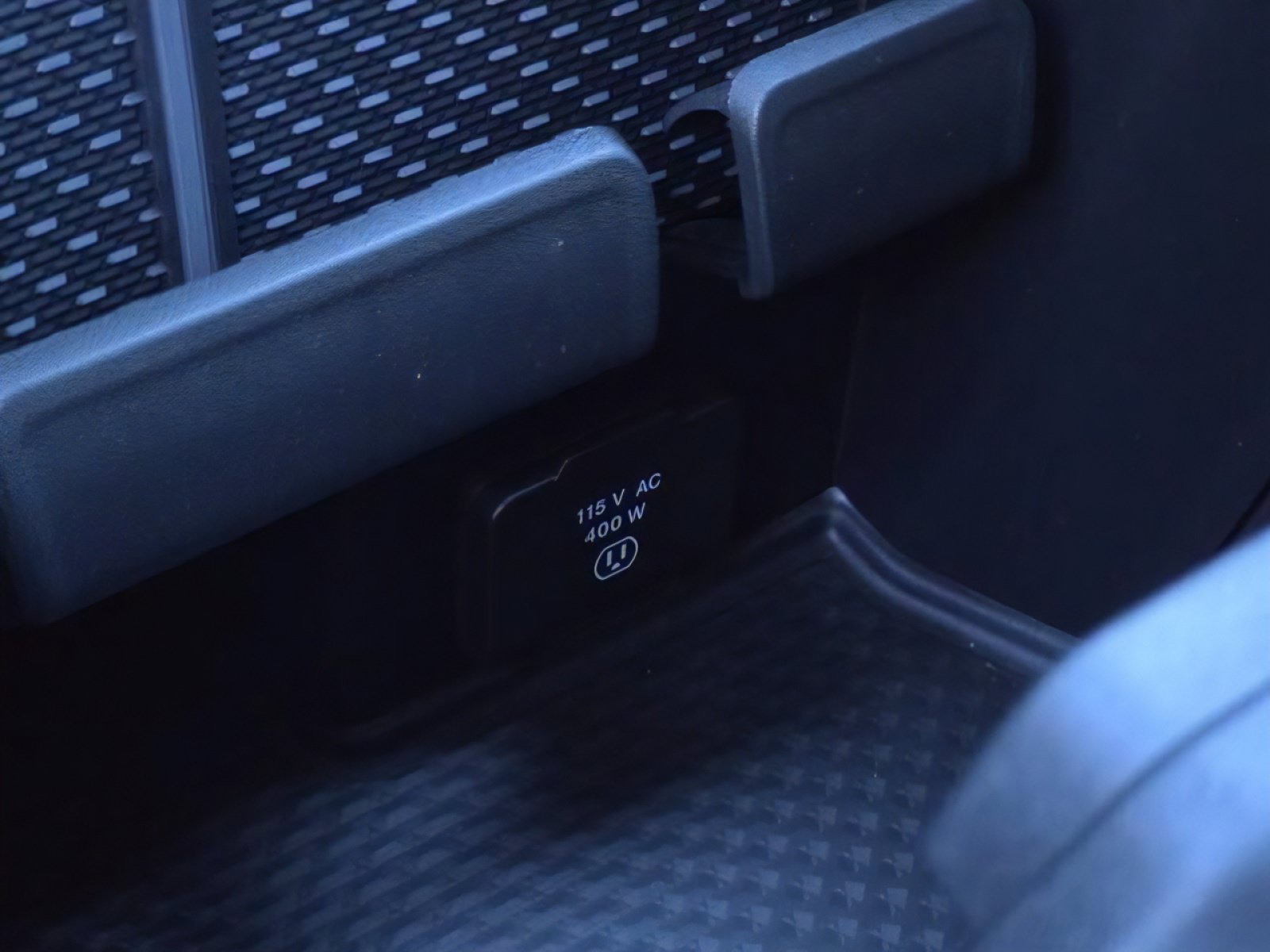 New 2026 RAM 1500 4x4 Crew Cab image 19