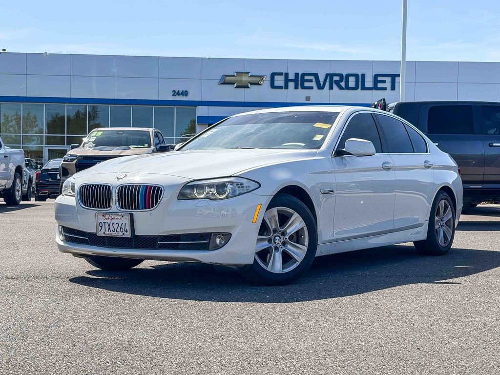 Used 2013 BMW 528i Sedan image 1