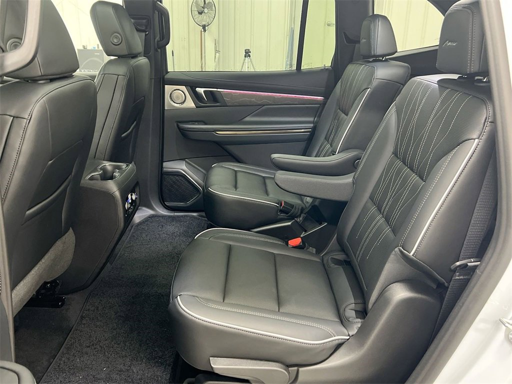 New 2026 Buick Enclave Avenir w/ Super Cruise Package image 24