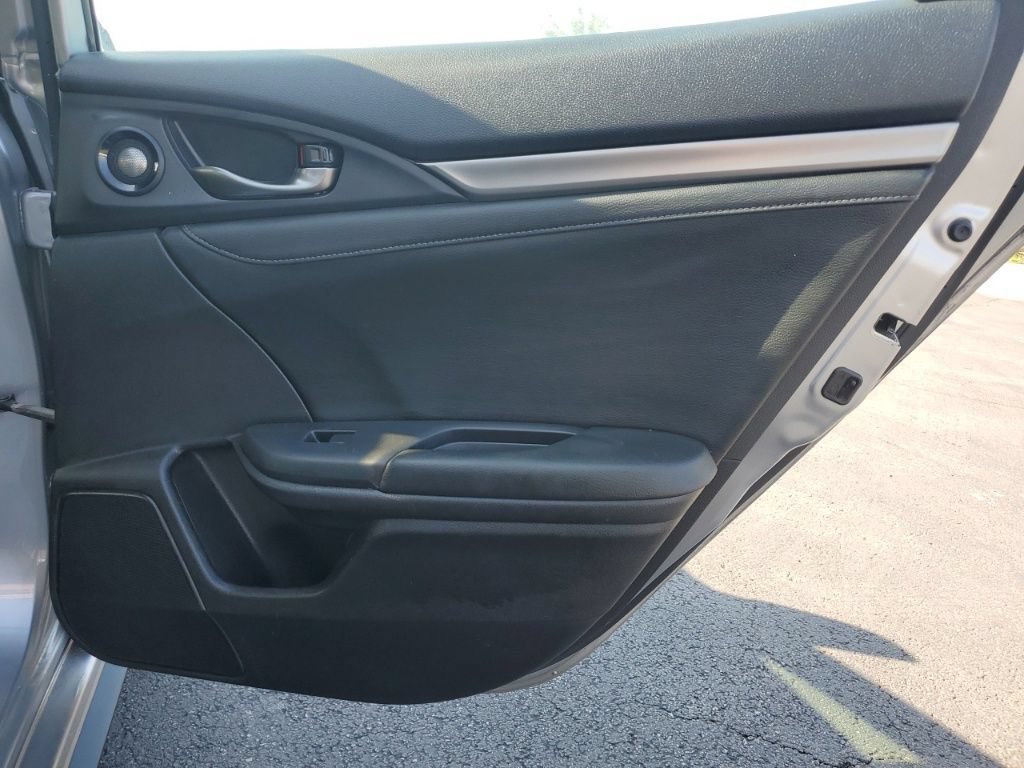 Certified 2018 Honda Civic Sport Touring image 29