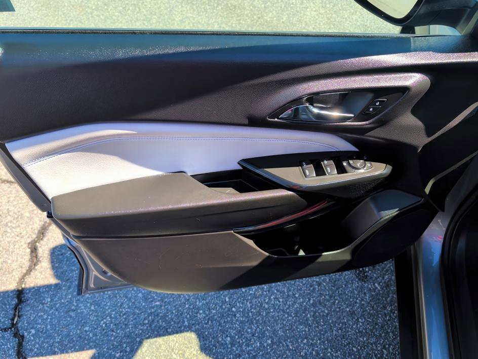 Used 2025 Chevrolet Trax LT image 16