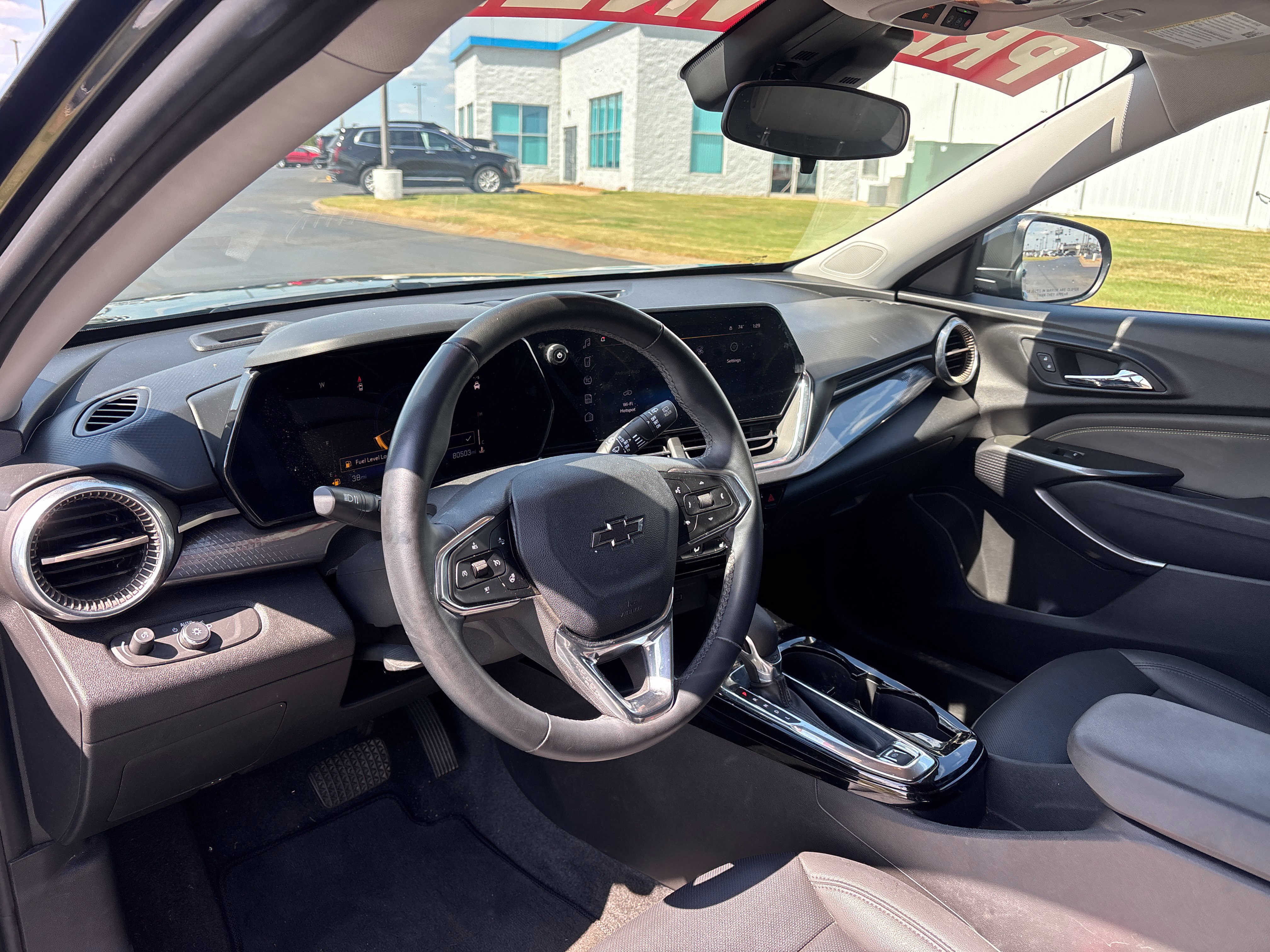 Used 2024 Chevrolet Trax ACTIV w/ Driver Confidence Package FWD image 11