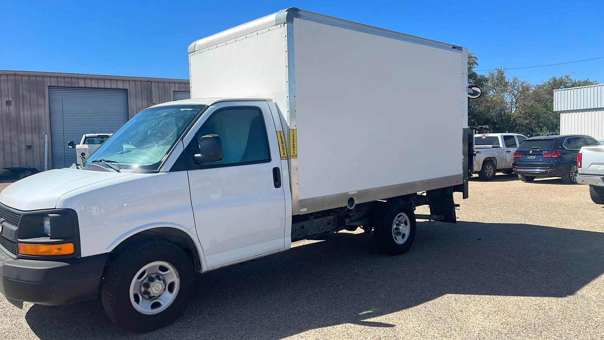 Used 2016 Chevrolet Express 3500 RWD image 1