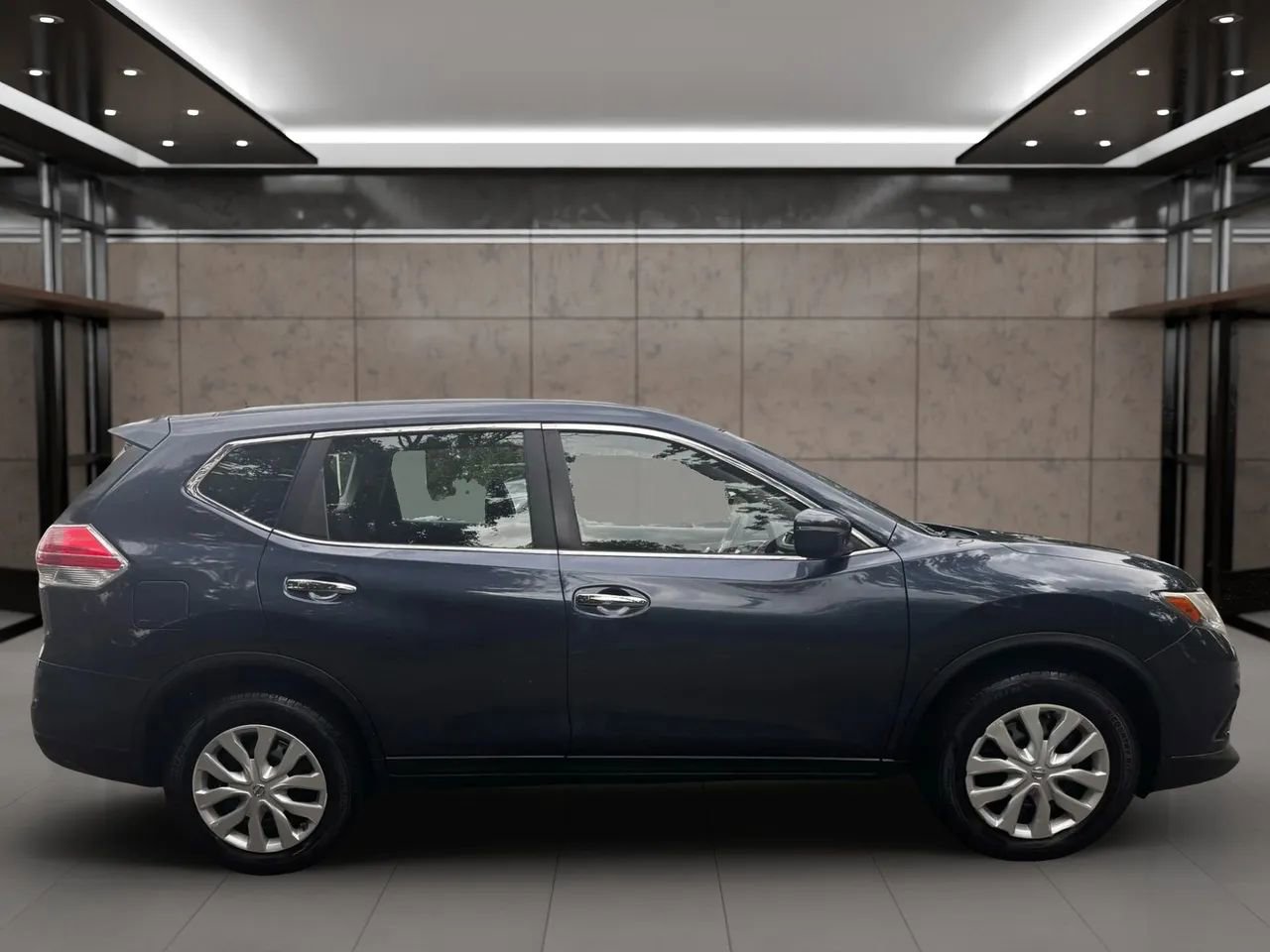 Used 2015 Nissan Rogue S image 7