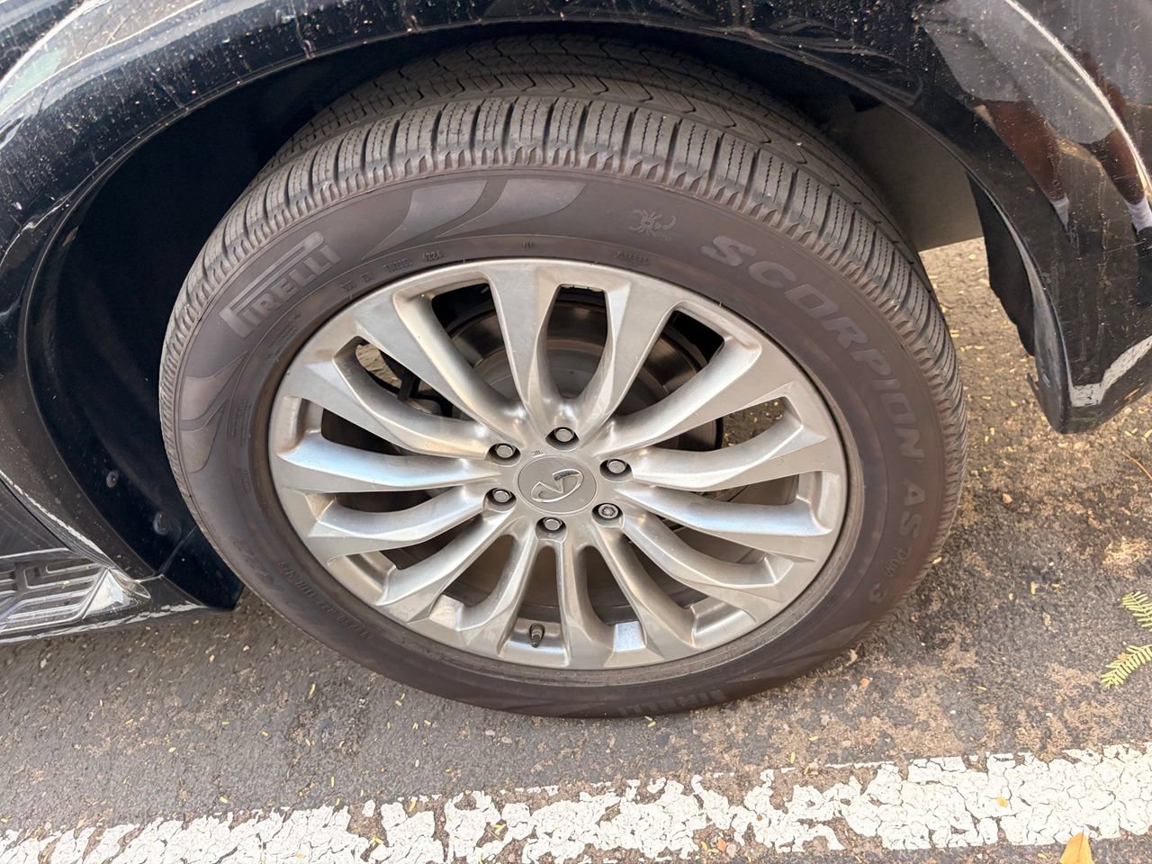 Used 2016 INFINITI QX80 2WD w/ 22" Wheel Package image 8