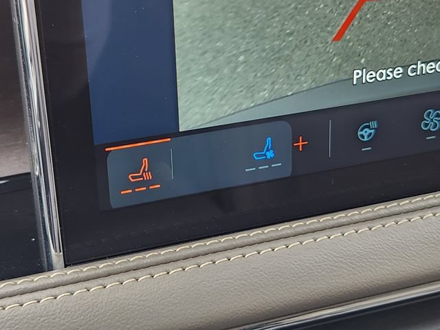 New 2025 Lincoln Corsair Reserve w/ Equipment Group 202A AWD/4WD image 23