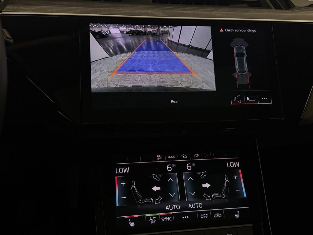 Used 2024 Audi Q8 e-tron Premium image 16