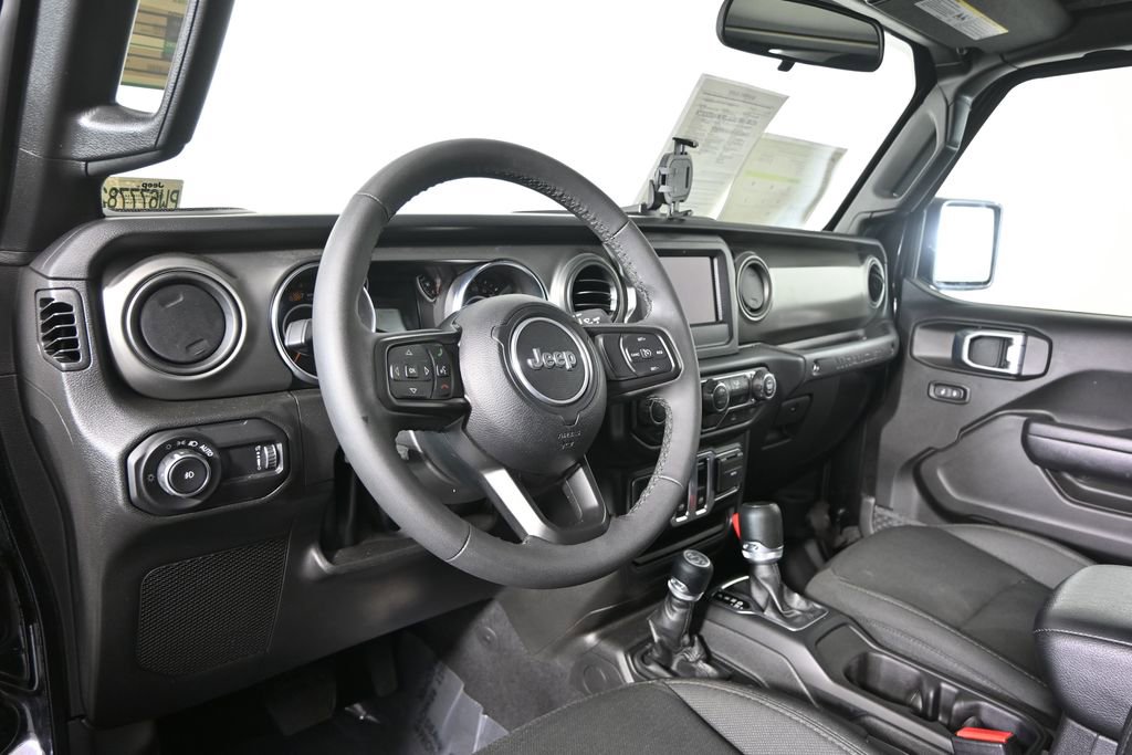 Used 2023 Jeep Wrangler Sport S image 21