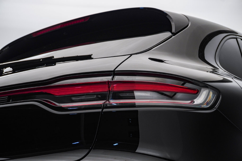 Certified 2026 Porsche Macan S AWD/4WD image 12