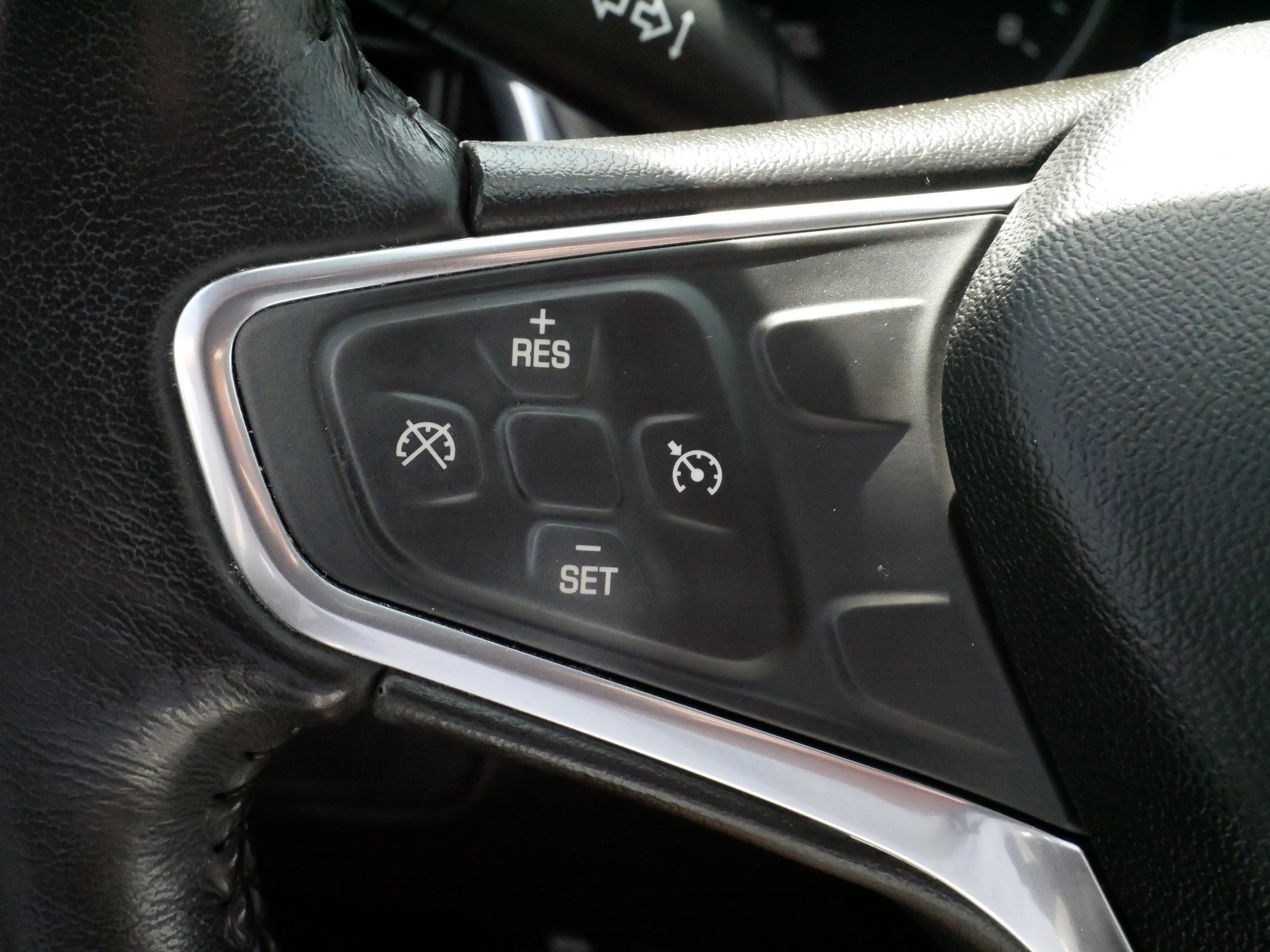 Used 2019 Chevrolet Equinox LT AWD/4WD image 26