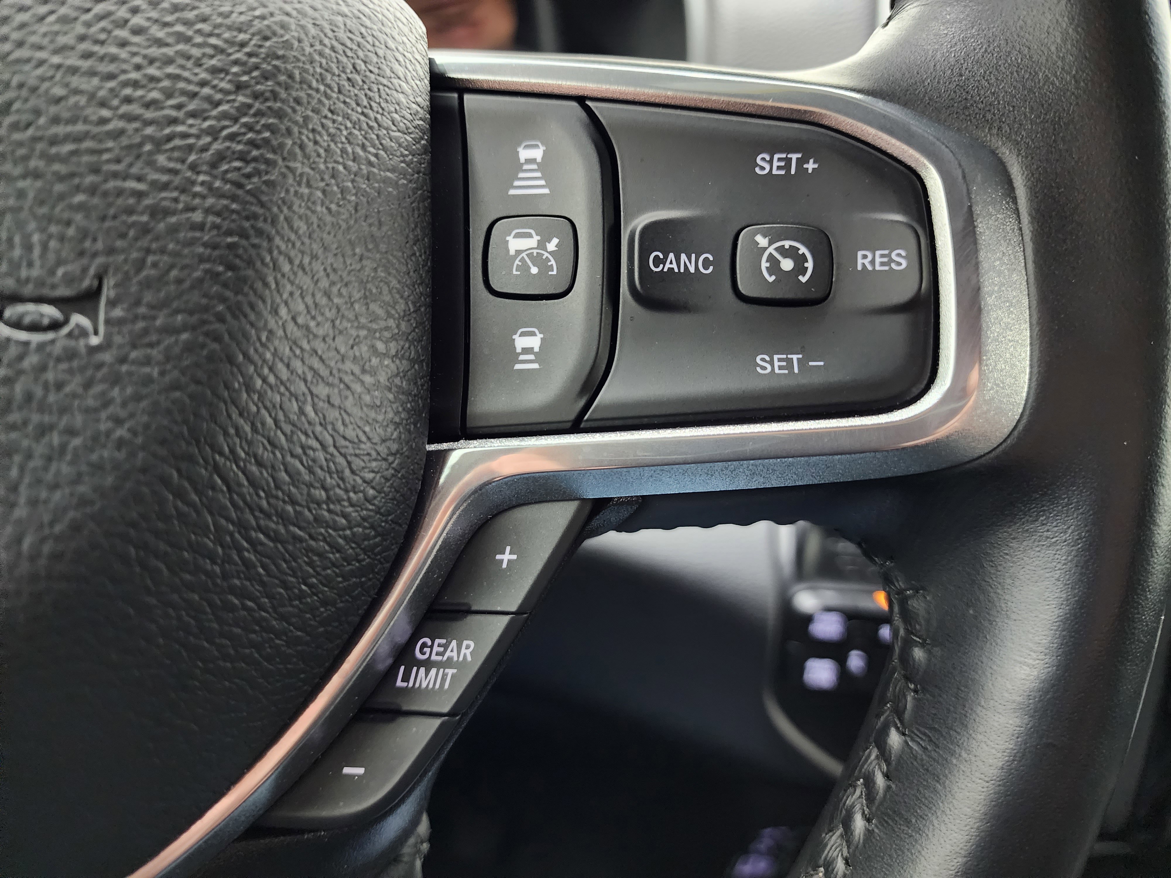 Used 2023 RAM 3500 Laramie image 17