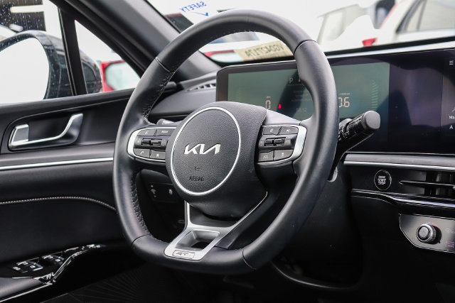 Used 2026 Kia K5 GT-Line FWD image 15
