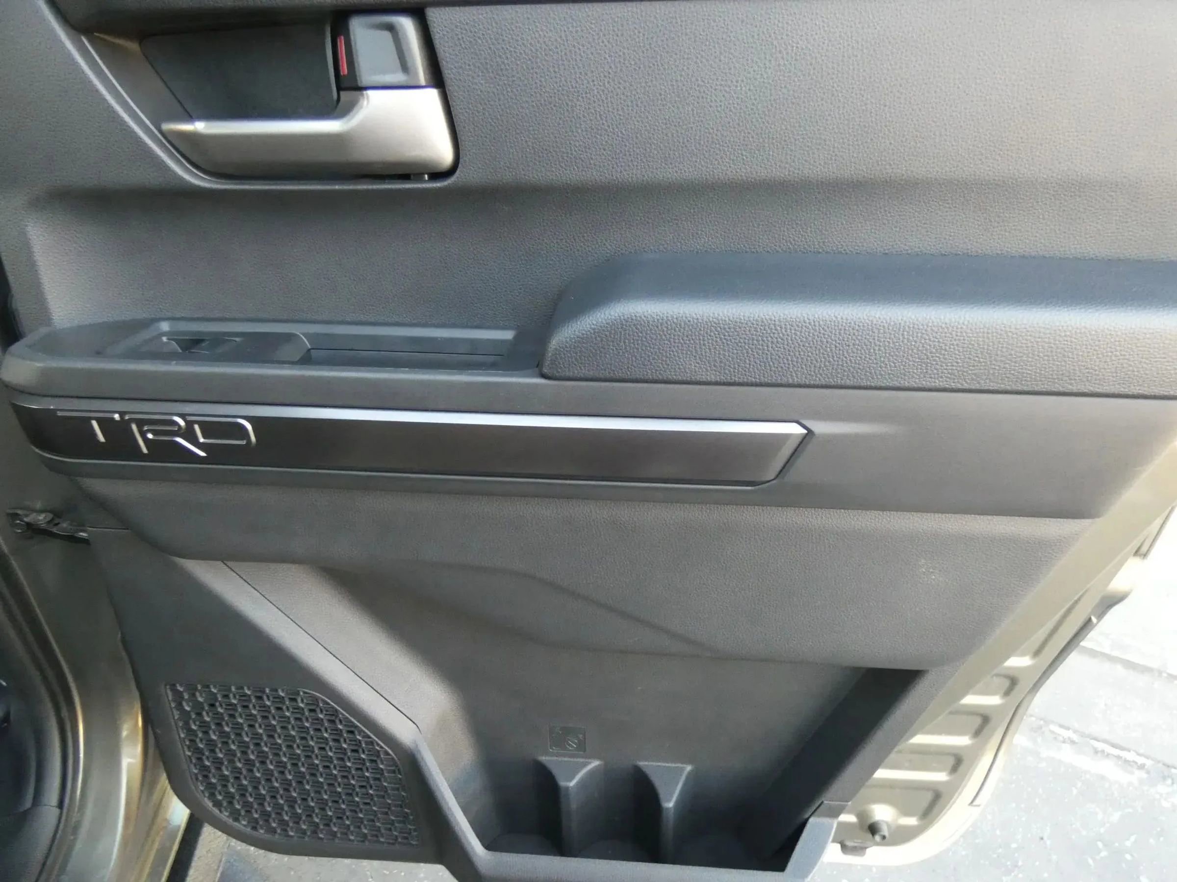 Used 2025 Toyota Tacoma TRD Sport image 45