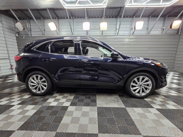 Used 2021 Ford Escape Titanium w/ Titanium Elite Package FWD image 9