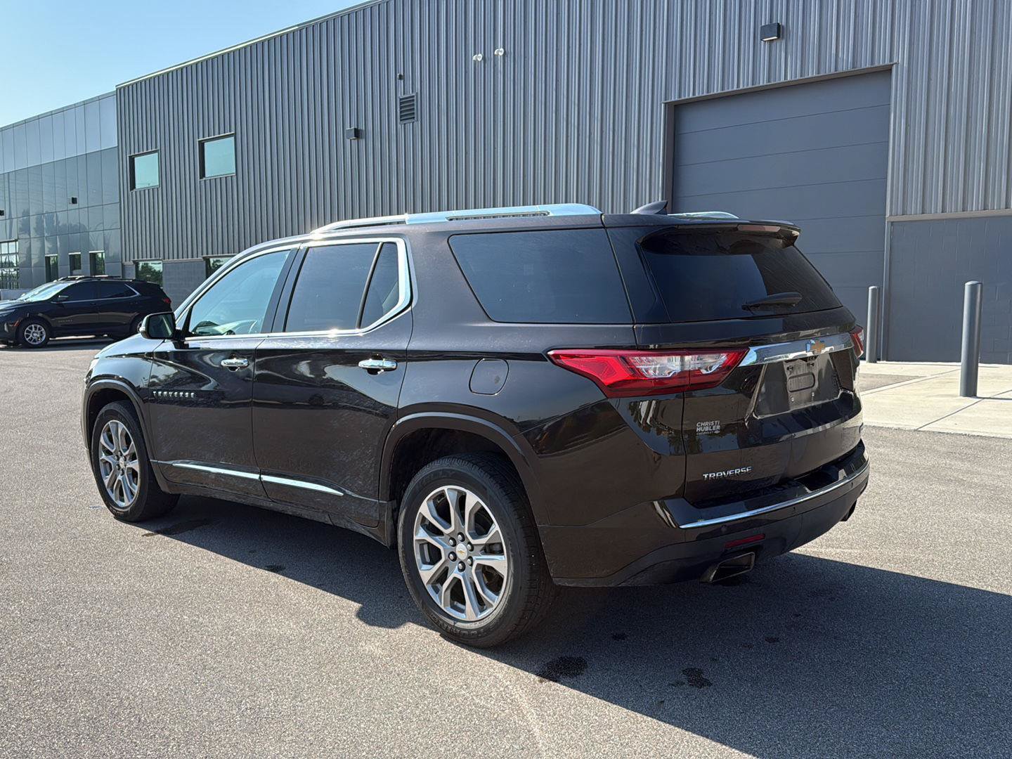 Used 2018 Chevrolet Traverse Premier w/ Driver Confidence II Package FWD image 5