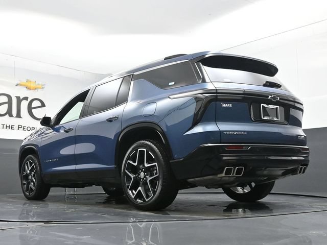 Used 2025 Chevrolet Traverse High Country w/ LPO, Floor Liner Package FWD image 5
