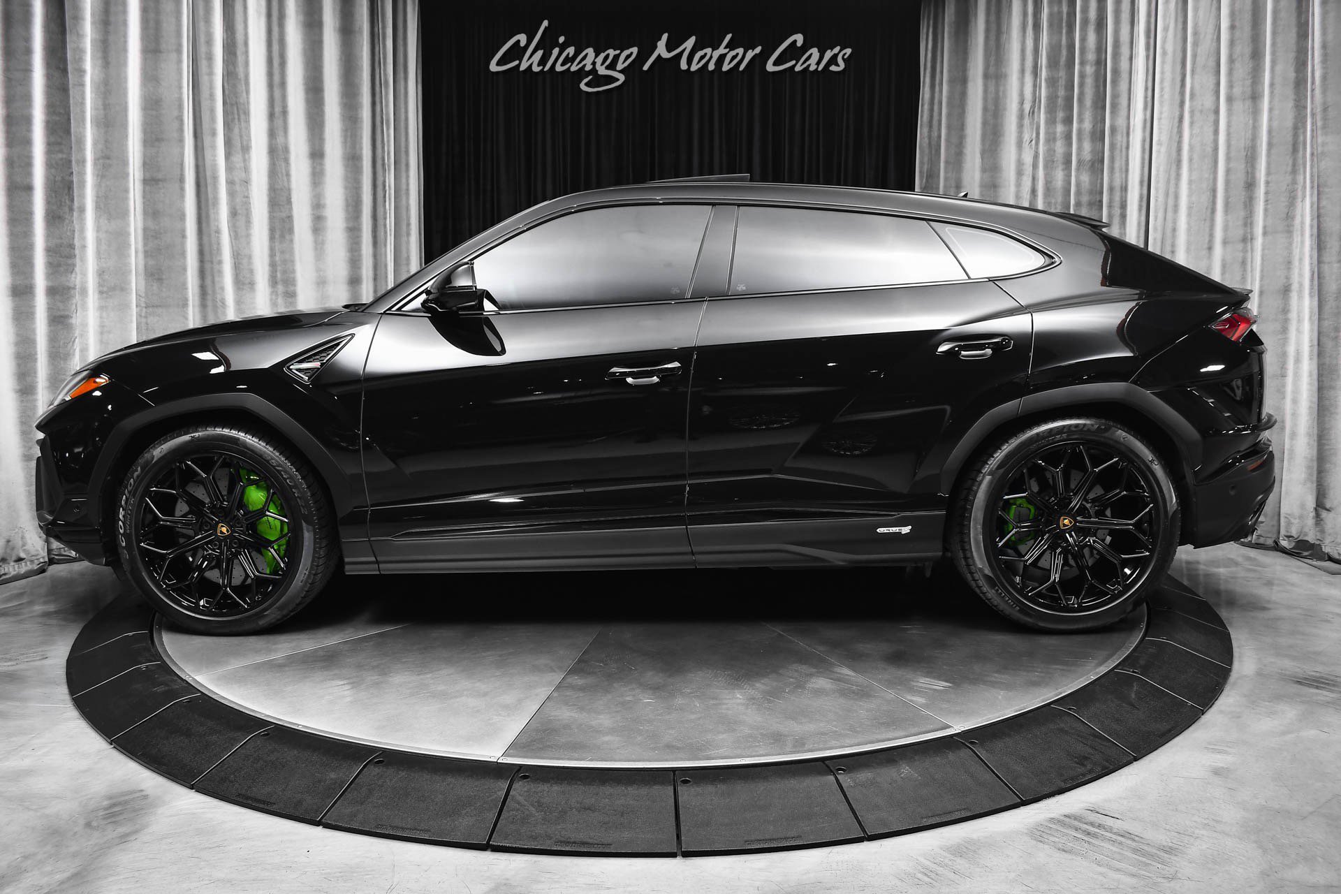 Used 2024 Lamborghini Urus S AWD/4WD image 40