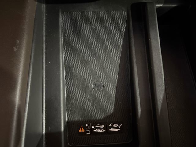 Used 2019 GMC Sierra 1500 SLT w/ SLT Premium Plus Package image 27