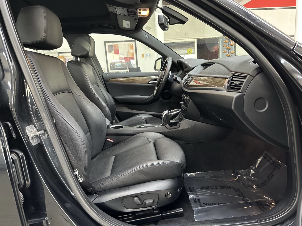 Used 2015 BMW X1 xDrive28i image 17