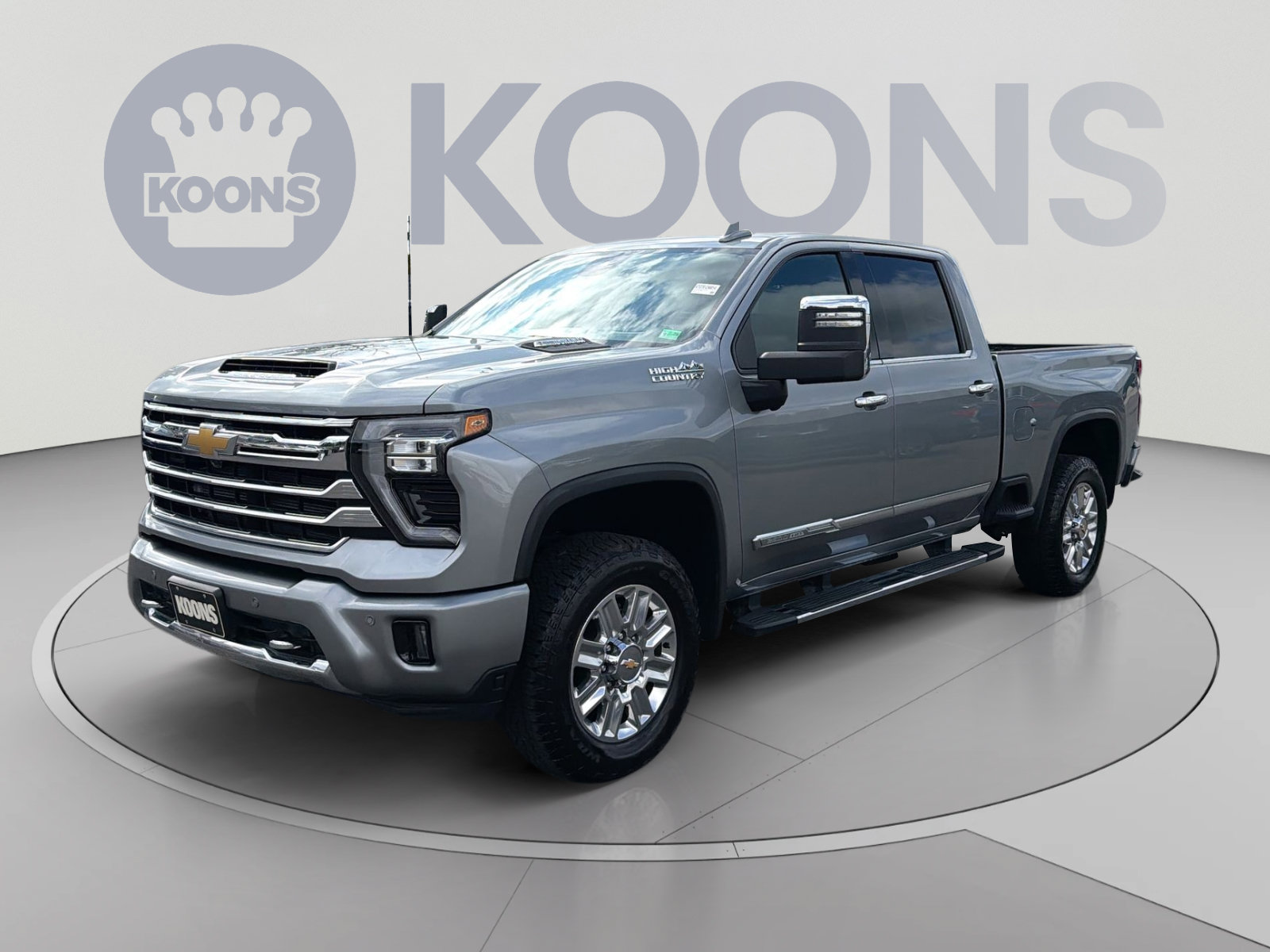 Used 2024 Chevrolet Silverado 2500 High Country w/ High Country Premium Package AWD/4WD image 1