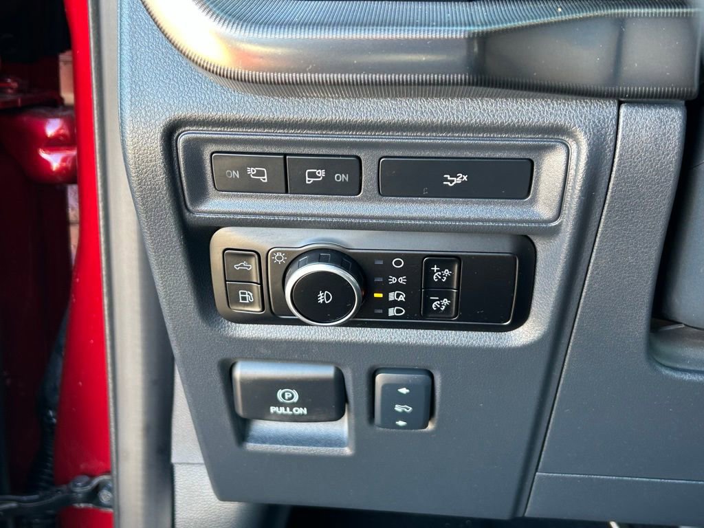 Used 2024 Ford F150 Lariat w/ Equipment Group 502A High image 13