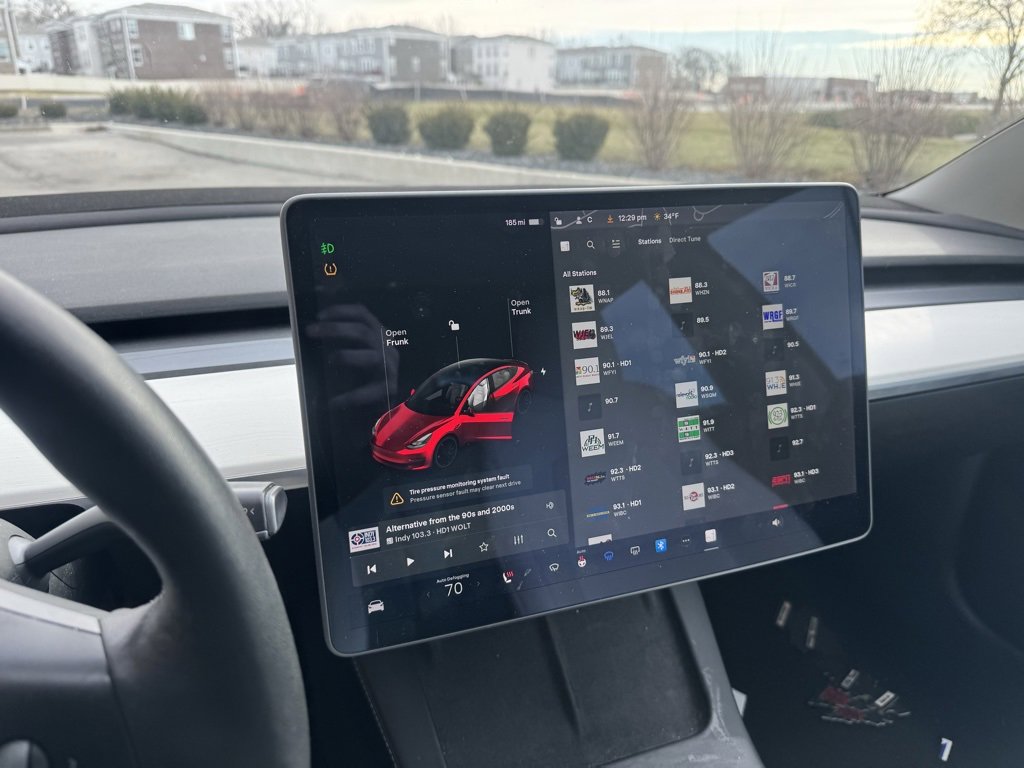 Used 2021 Tesla Model 3 Performance image 14