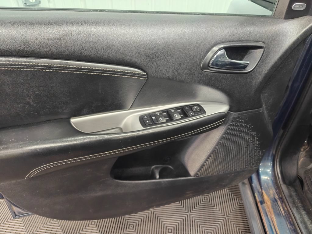 Used 2015 Dodge Journey R/T AWD/4WD image 43