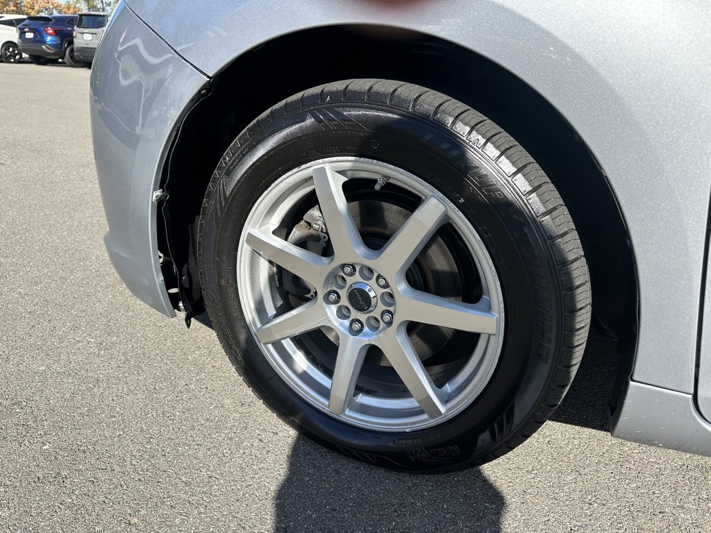 Used 2014 Toyota Sienna XLE image 28