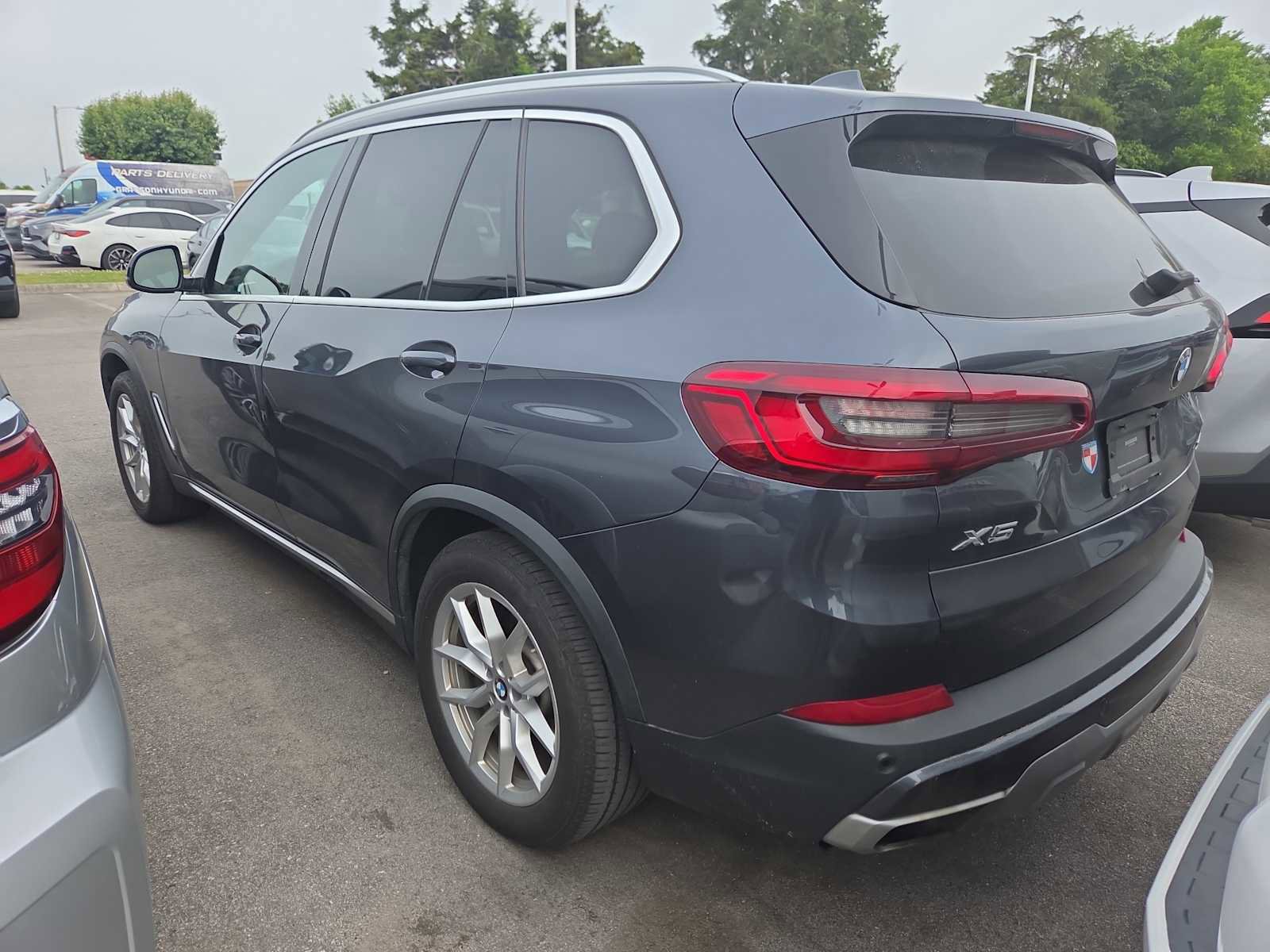 Used 2019 BMW X5 xDrive40i w/ Convenience Package AWD/4WD image 6