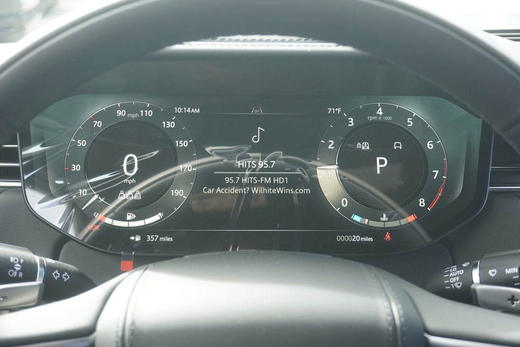 New 2026 Land Rover Range Rover SV image 11