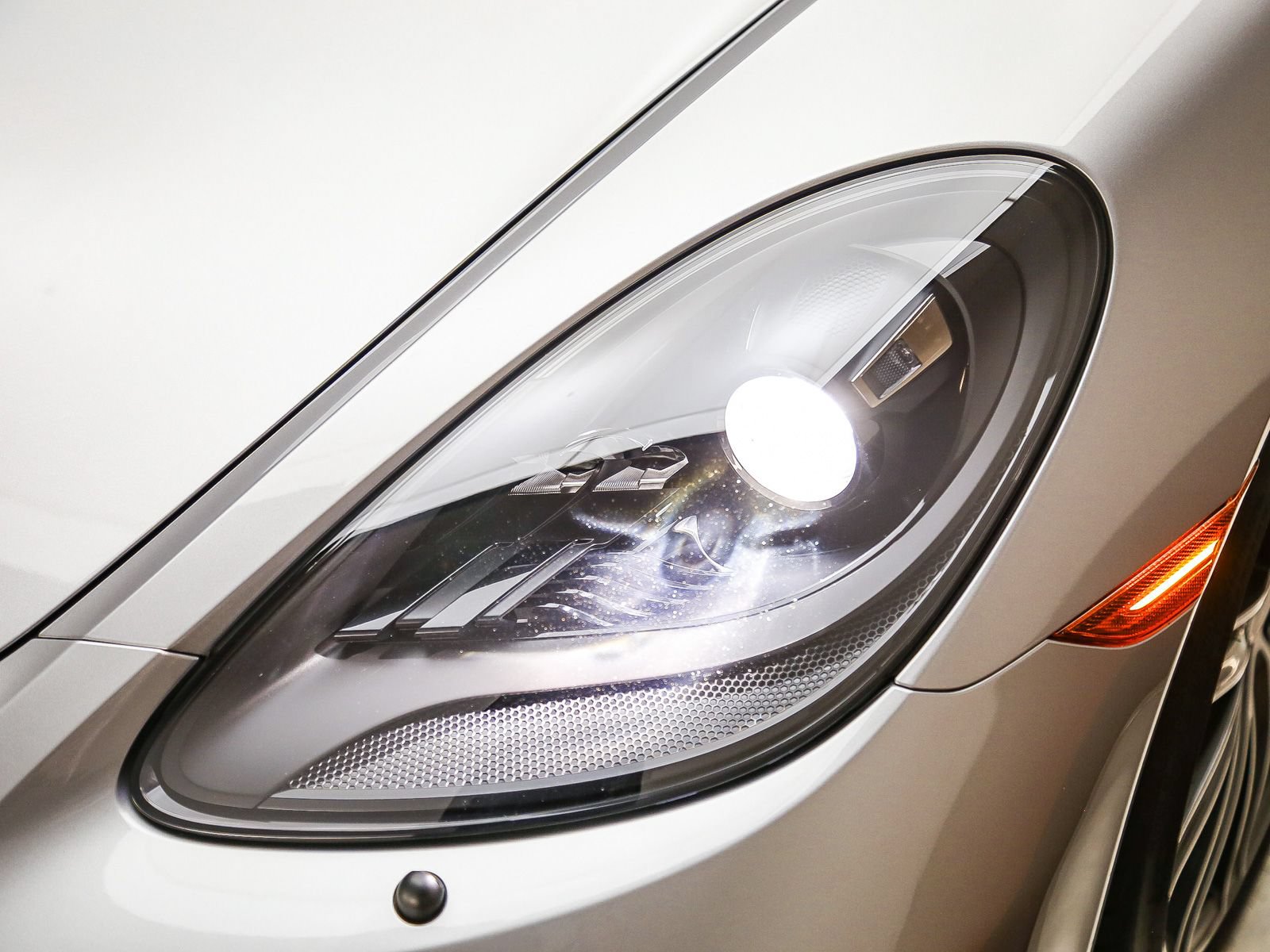 Used 2024 Porsche 718 Boxster GTS RWD image 12