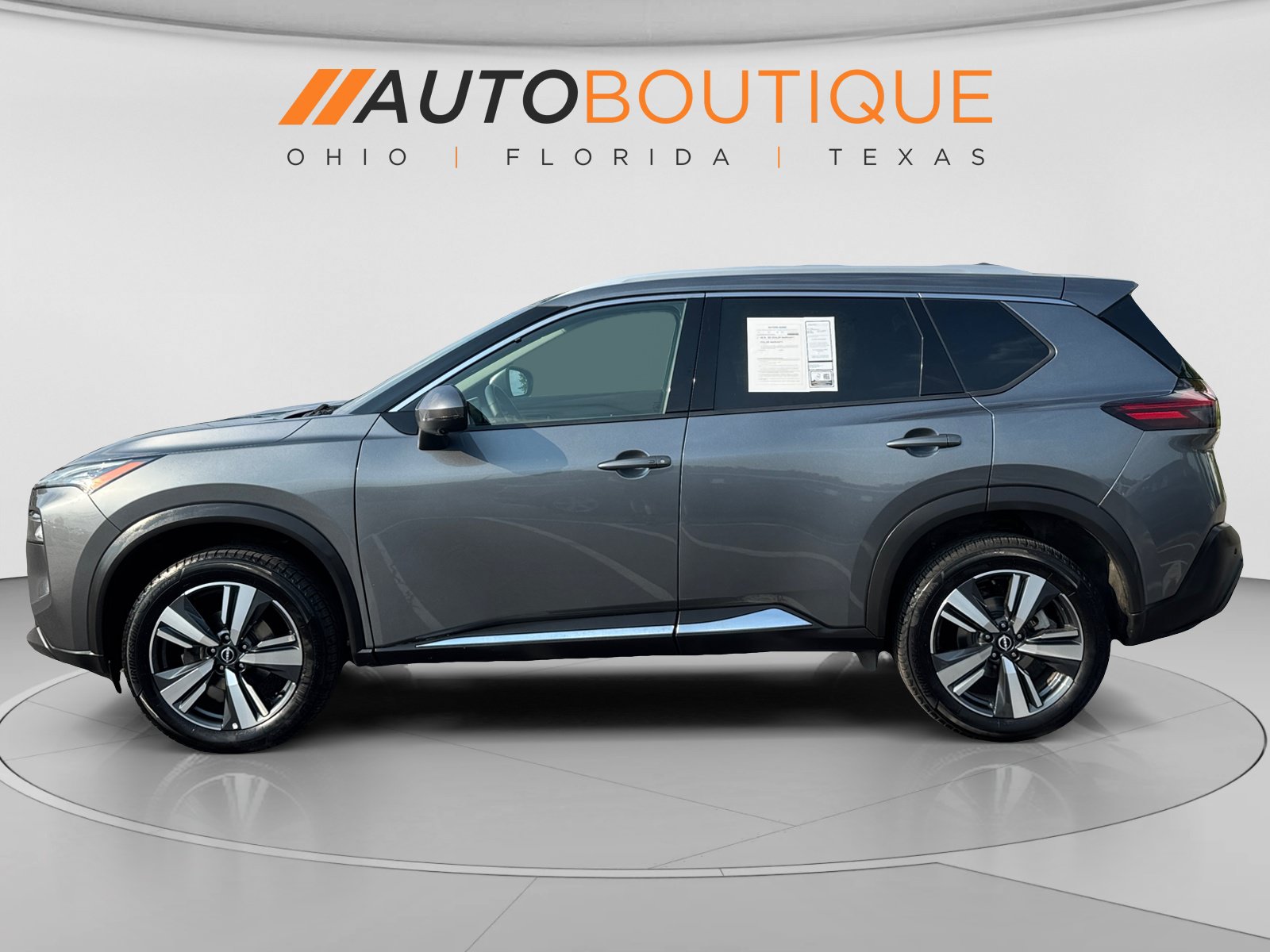 Used 2023 Nissan Rogue SL AWD/4WD image 2
