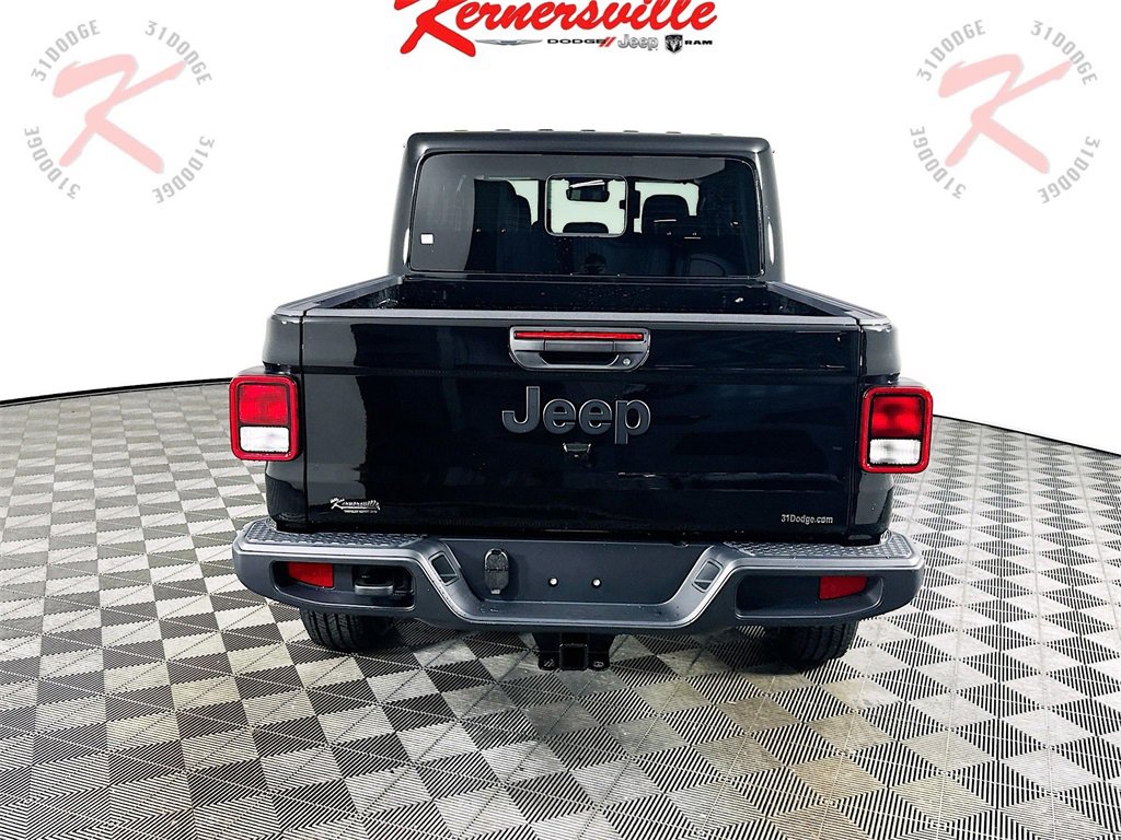 New 2025 Jeep Gladiator Sport w/ Premium Package image 6
