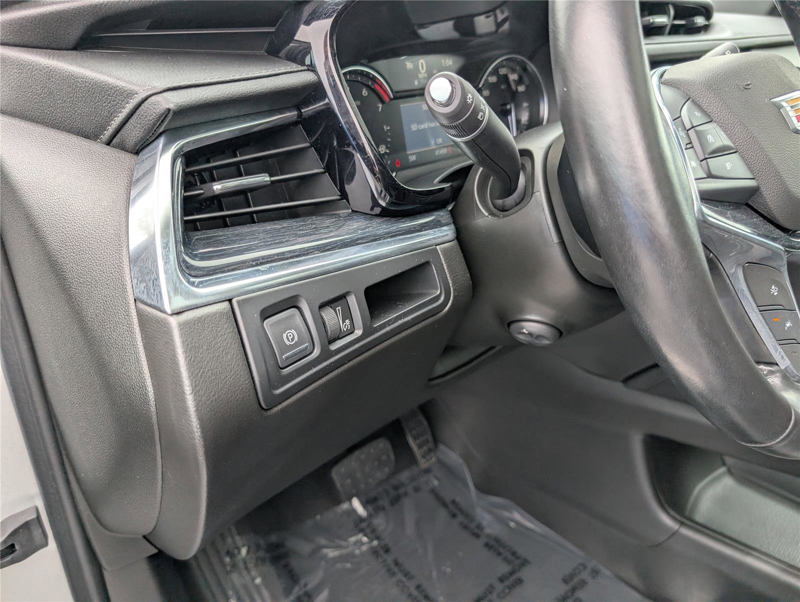 Used 2020 Cadillac XT5 Premium Luxury FWD image 24