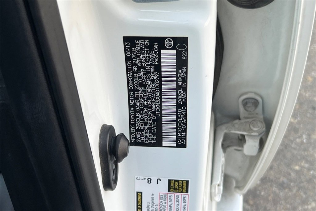 Used 2013 Toyota Prius Four image 31