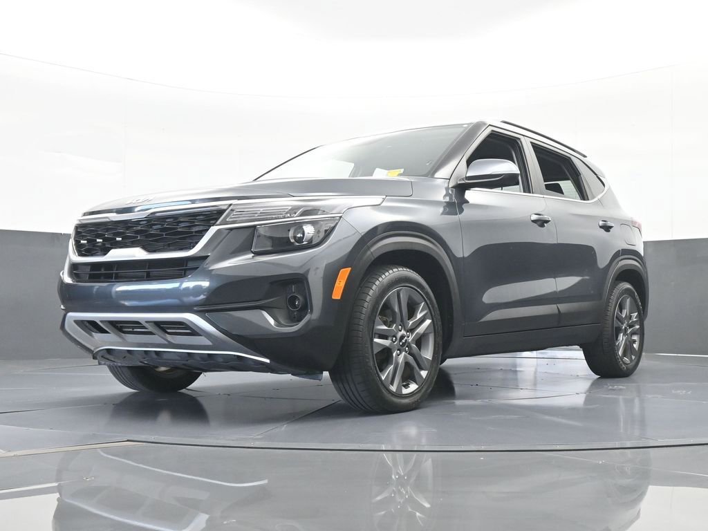 Used 2023 Kia Seltos S w/ Navigation Package image 55