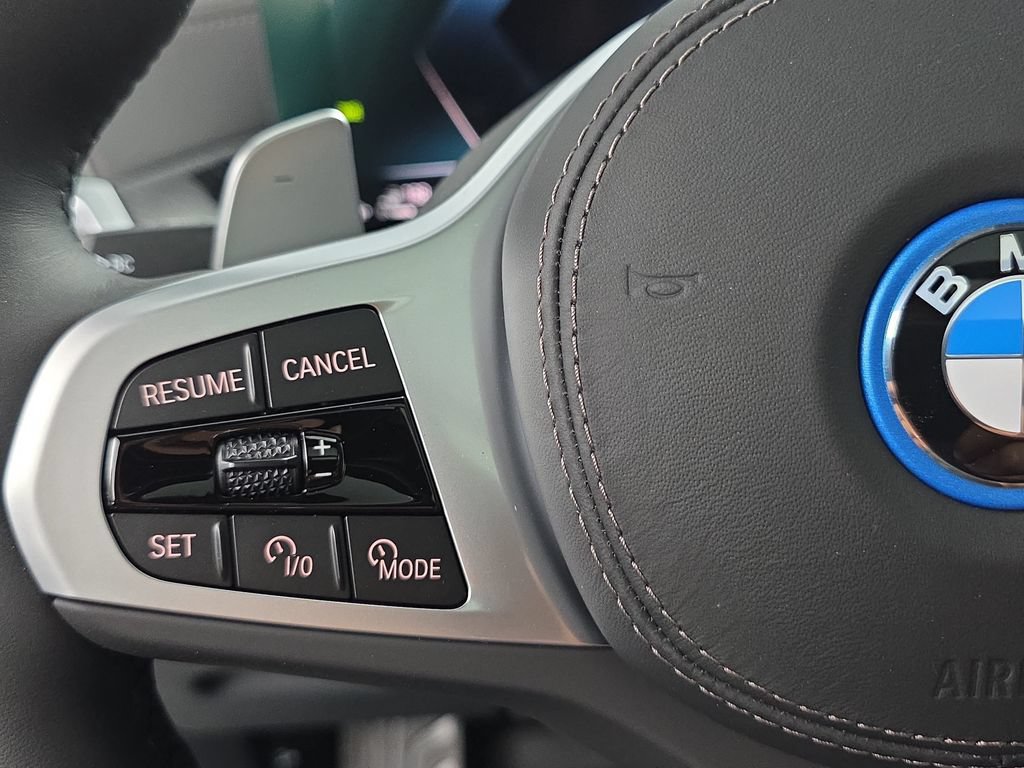 New 2026 BMW X5 xDrive50e w/ M Sport Package AWD/4WD image 17